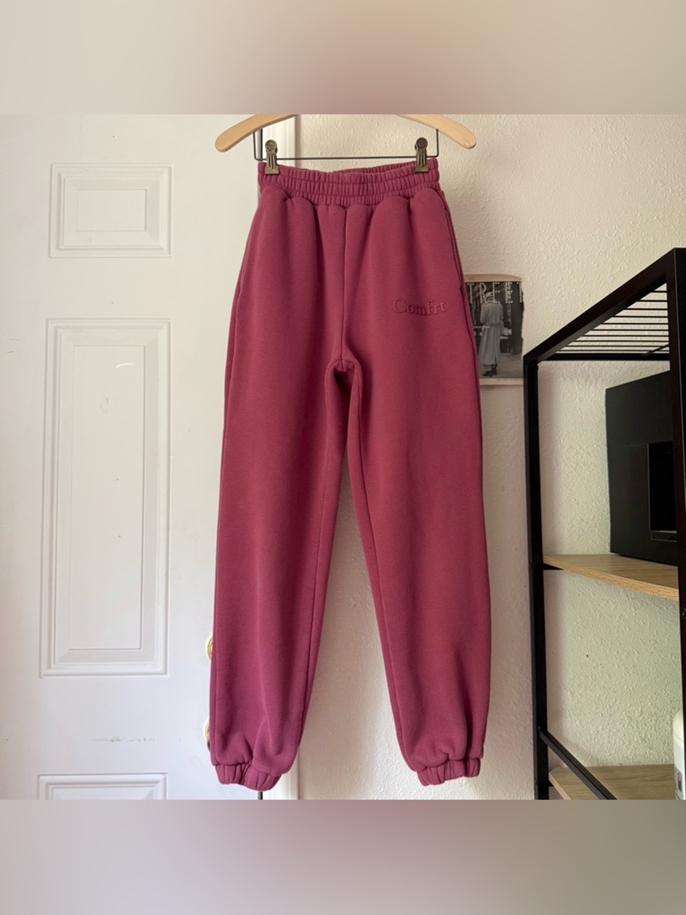 COMFRT berry mauve pink cotton fleece logo jogger sweat pants